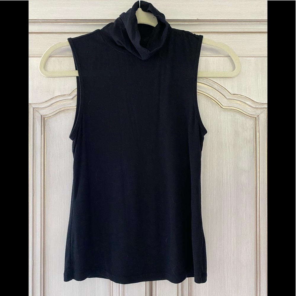 Black Theory Sleeveless Turtleneck, XS/P